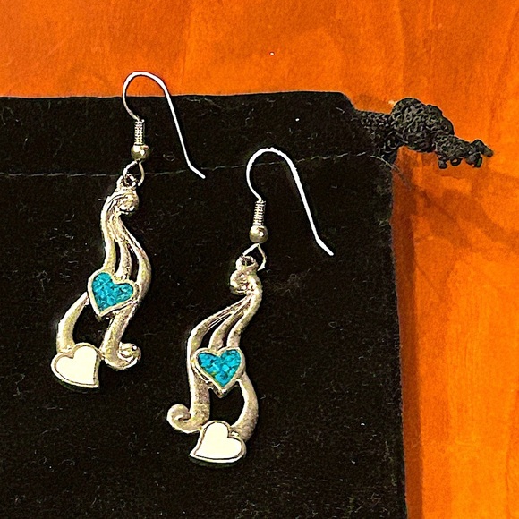 Dancing Music Festival Hearts Earrings Turquoise White Silver Meghan 2025 - Picture 6 of 7